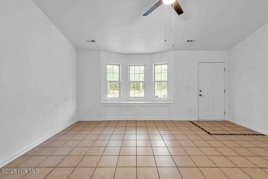 Beautiful renovations are complete. It's time to move in! - photo 8
