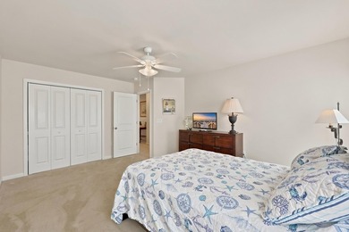 Welcome to this beautifully designed 4 bedrooms, 3.5 bathrooms - photo 48