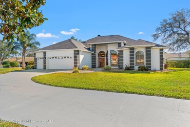 North Glen Lake Home For Sale in Weeki Wachee Florida
