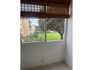 Gorgeous condo 3 miles from the beach! Condo on the second floor