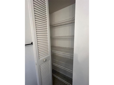 Gorgeous condo 3 miles from the beach! Condo on the second floor