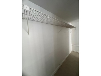 Gorgeous condo 3 miles from the beach! Condo on the second floor