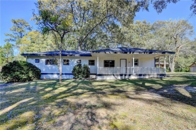 Lake Home For Sale in Oxford, Georgia