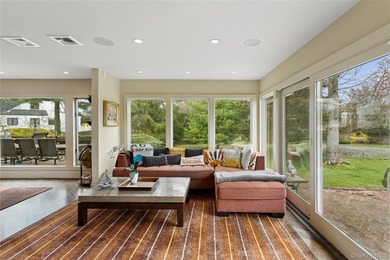 Welcome to this expansive 5-bedroom, 3.5-bathroom residence - photo 14