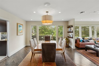Welcome to this expansive 5-bedroom, 3.5-bathroom residence - photo 23