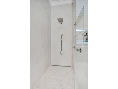 Move right into this beautifully updated 4-bedroom, 3.5-bath - photo 23