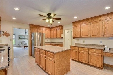 Golf Course Living in Savannah Lakes Village in McCormick SC - photo 31