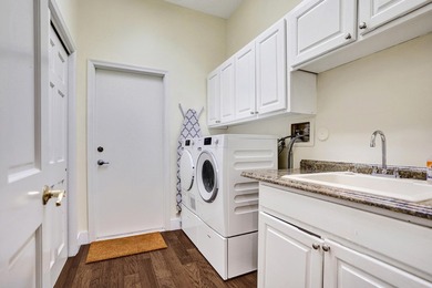 Move right into this beautifully updated 4-bedroom, 3.5-bath - photo 33