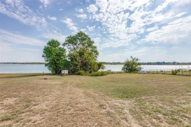 Lake Lewisville Home For Sale in Little Elm Texas