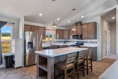 Luna Lake Home For Sale in Alpine Arizona