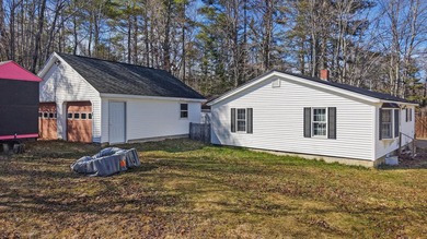 Welcome to this charming and affordable ranch located in the - photo 4