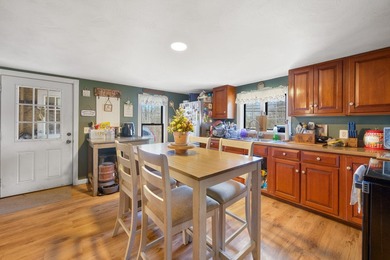 Welcome to this charming and affordable ranch located in the - photo 8