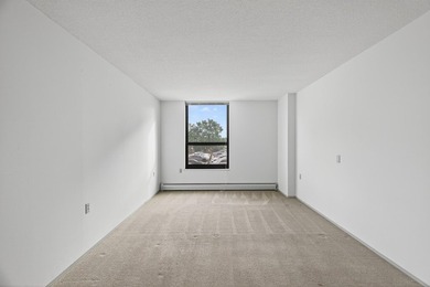 Clean, move-in ready, third floor 2-Bedroom condo in a thriving - photo 12