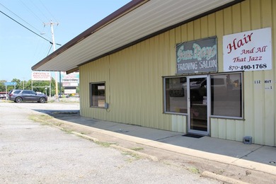 Great commercial property at 112 Hwy 270 W, Mount Ida, AR. This - photo 17