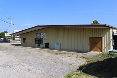 Great commercial property at 112 Hwy 270 W, Mount Ida, AR. This - photo 18