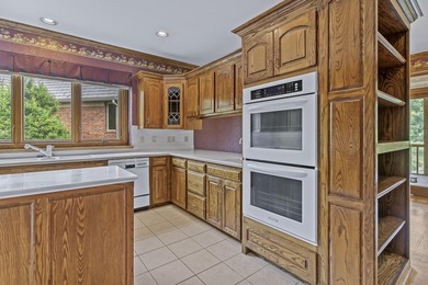 Total Sq Footage is 7,567 per measurement. Welcome to this - photo 30