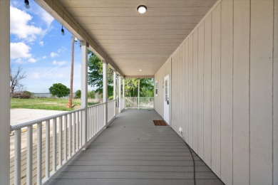 Well Maintained Manufactured home at RC LAKE! - photo 12