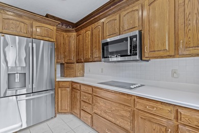Total Sq Footage is 7,567 per measurement. Welcome to this - photo 33