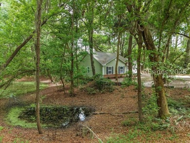 Tucked away on a private wooded setting boasting a prime lot - photo 33