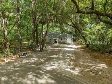 Tucked away on a private wooded setting boasting a prime lot - photo 37