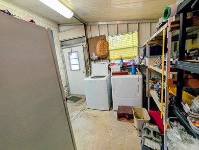 Movein ready 2 bed, 2 bath home in the 55+ community of Clover - photo 37