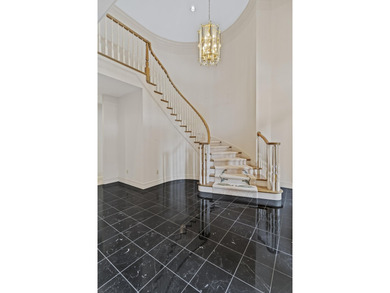 Total Sq Footage is 7,567 per measurement. Welcome to this - photo 48
