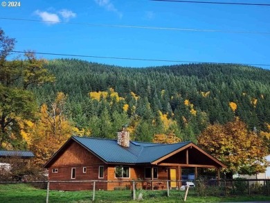  Home For Sale in Sandy Oregon