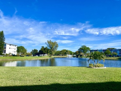 Lake Condo For Sale in Deerfield Beach, Florida