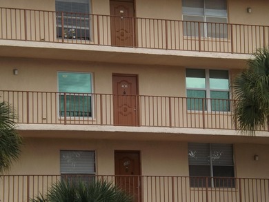 Beautiful, private unit offers peaceful views and a relaxed - photo 4