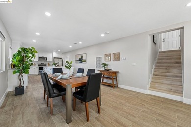 Nestled near the desirable Glen Cove area, 449 Gillcrest Ave - photo 12