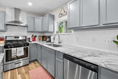 Welcome home! This is a beautiful 3br 2ba, brick ranch home - photo 13