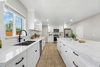 Nestled near the desirable Glen Cove area, 449 Gillcrest Ave - photo 15