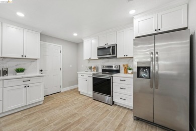 Nestled near the desirable Glen Cove area, 449 Gillcrest Ave - photo 20
