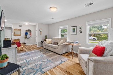 Welcome home! This is a beautiful 3br 2ba, brick ranch home - photo 20