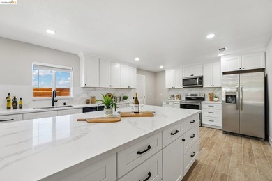 Nestled near the desirable Glen Cove area, 449 Gillcrest Ave - photo 21