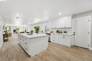 Nestled near the desirable Glen Cove area, 449 Gillcrest Ave - photo 23