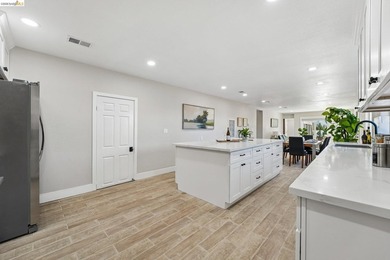 Nestled near the desirable Glen Cove area, 449 Gillcrest Ave - photo 24
