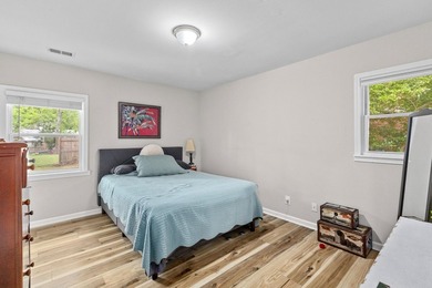 Welcome home! This is a beautiful 3br 2ba, brick ranch home - photo 28