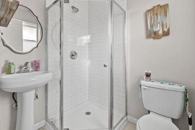 Welcome home! This is a beautiful 3br 2ba, brick ranch home - photo 29