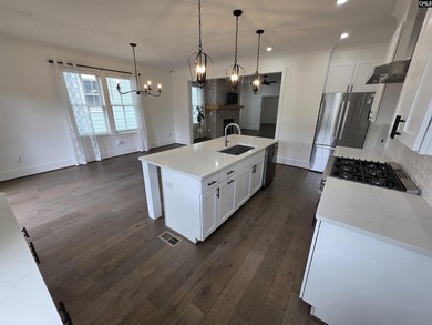 OPEN HOUSE 7/18 11am-1pm - Custom built home in 2022 has 4 - photo 33
