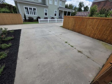 OPEN HOUSE 7/18 11am-1pm - Custom built home in 2022 has 4 - photo 43
