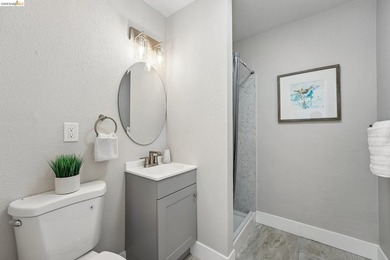 Nestled near the desirable Glen Cove area, 449 Gillcrest Ave - photo 49