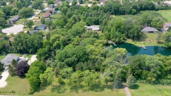 (private lake) Acreage For Sale in Franklin Wisconsin