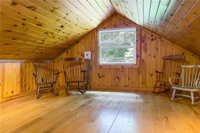 Escape to your own private woodland sanctuary set on 5 acres in - photo 32