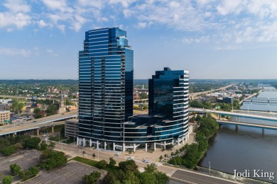 Grand River - Kent County Condo For Sale in Grand Rapids Michigan