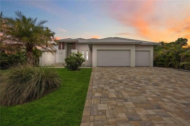 Port Charlotte Waterway Lakes Area Home For Sale in Port Charlotte Florida