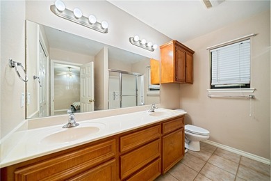 Welcome to McKinzie Townhomes #10, a beautifully maintained - photo 12
