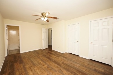Fresh Interior Paint!! Pressure Washed!! Yard Work Done and - photo 13