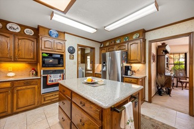 This stunning four-bedroom, three-bathroom home is a perfect - photo 13