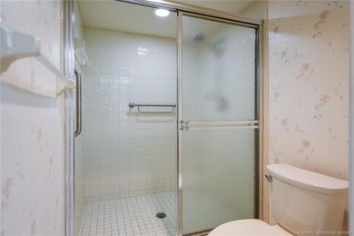 Rare 3-bedroom, 2-bath 1st floor condo with almost 1600 square - photo 13